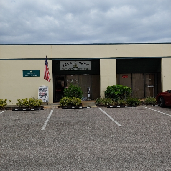 Maroon and Red Color Balls Pom-Poms Scarf - Picture 7 of 7